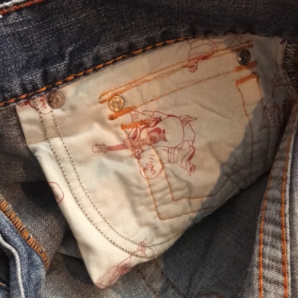True Religion Straight Leg Distressed Denim Jeans - Picture 9 of 9